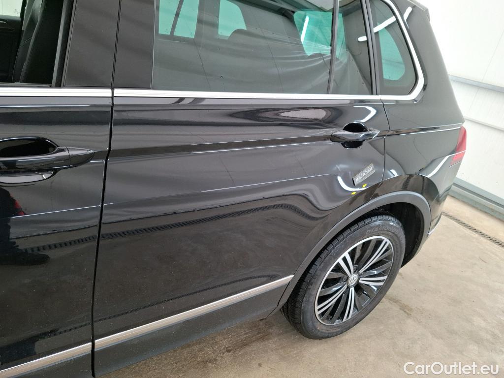  Volkswagen  Tiguan VOLKSWAGEN  5p SUV 1.5 TSI 150 EVO DSG7 Carat Exclusive #17