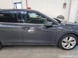  Volkswagen  Golf  VOLKSWAGEN / 2019 / 5P / BERLINA 2.0 TDI SCR STYLE DSG #42