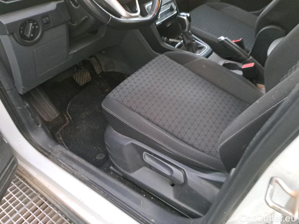  Volkswagen  T-CROSS  Advance 1.0 TSI 110CV AT7 E6d #11