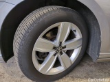  Volkswagen  Passat VARIANT 2.0 TDI SCR DSG  45 #16