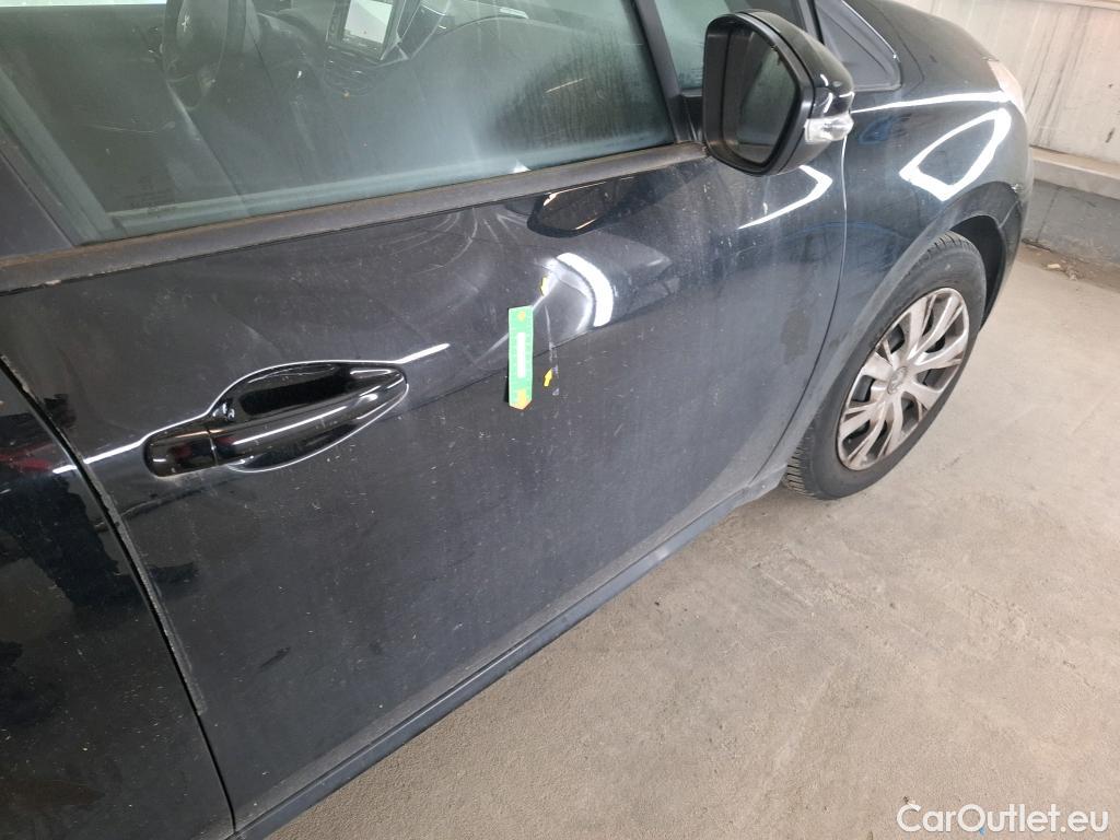  Peugeot  208  Affaire Premium Pack 1.2 80CV BVM5 E6dT #23