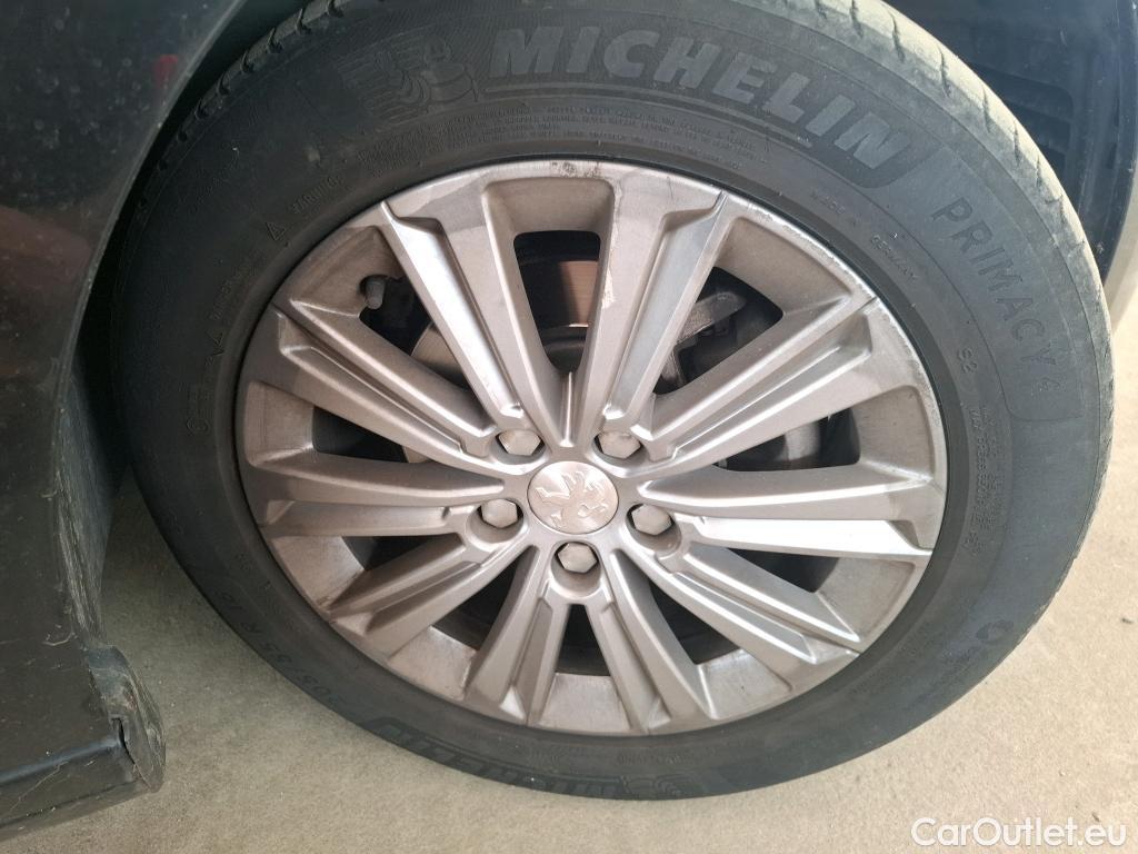  Peugeot  308  Allure 1.2 PureTech 130CV BVA8 E6d #19