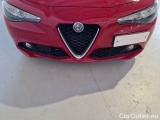  Alfa Romeo  Giulietta ALFA ROMEO GIULIA / 2016 / 4P / BERLINA 2.2 TURBO AT8 150CV BUSINESS #28