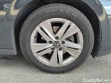  Volkswagen  Golf  VOLKSWAGEN / 2019 / 5P / BERLINA 2.0 TDI SCR 85KW LIFE DSG #17