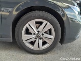  Volkswagen  Golf  VOLKSWAGEN / 2019 / 5P / BERLINA 2.0 TDI SCR 85KW LIFE DSG #71