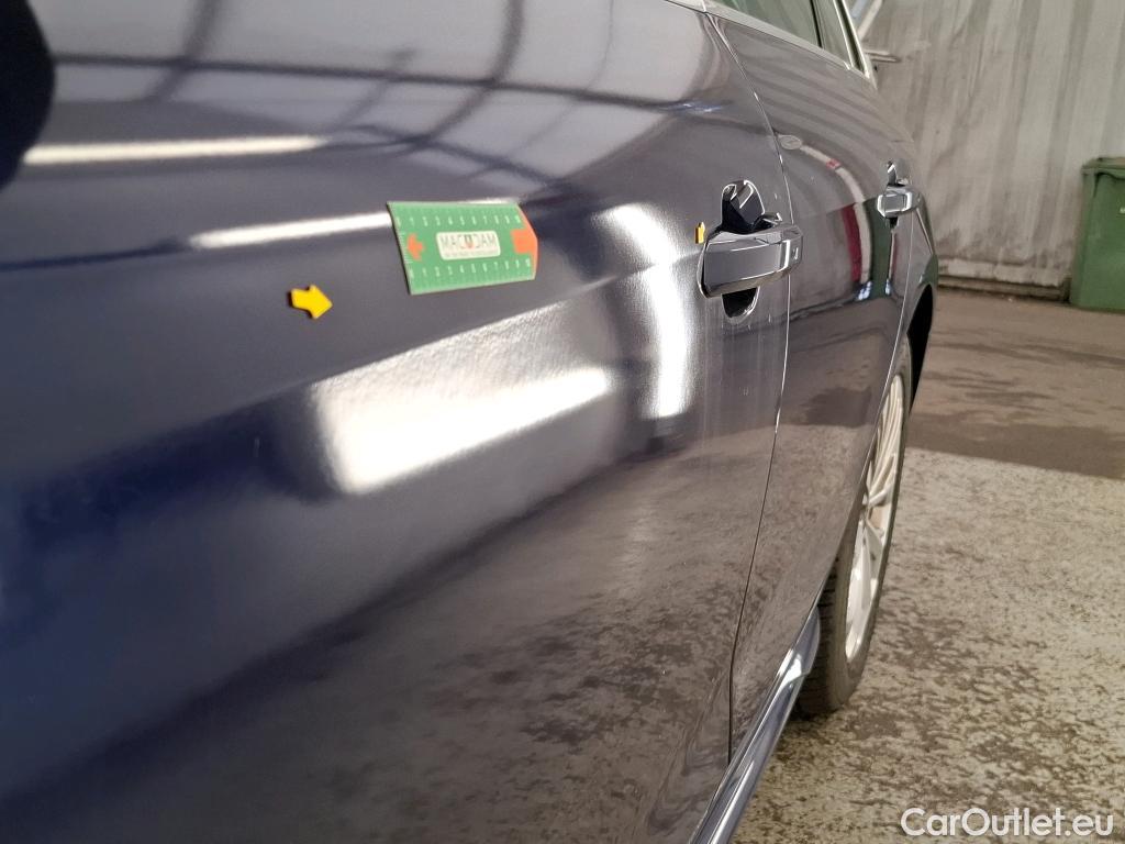  Audi  A4  Avant 30 TDI Business Line 2.0 TDI 135CV BVA7 E6d #2
