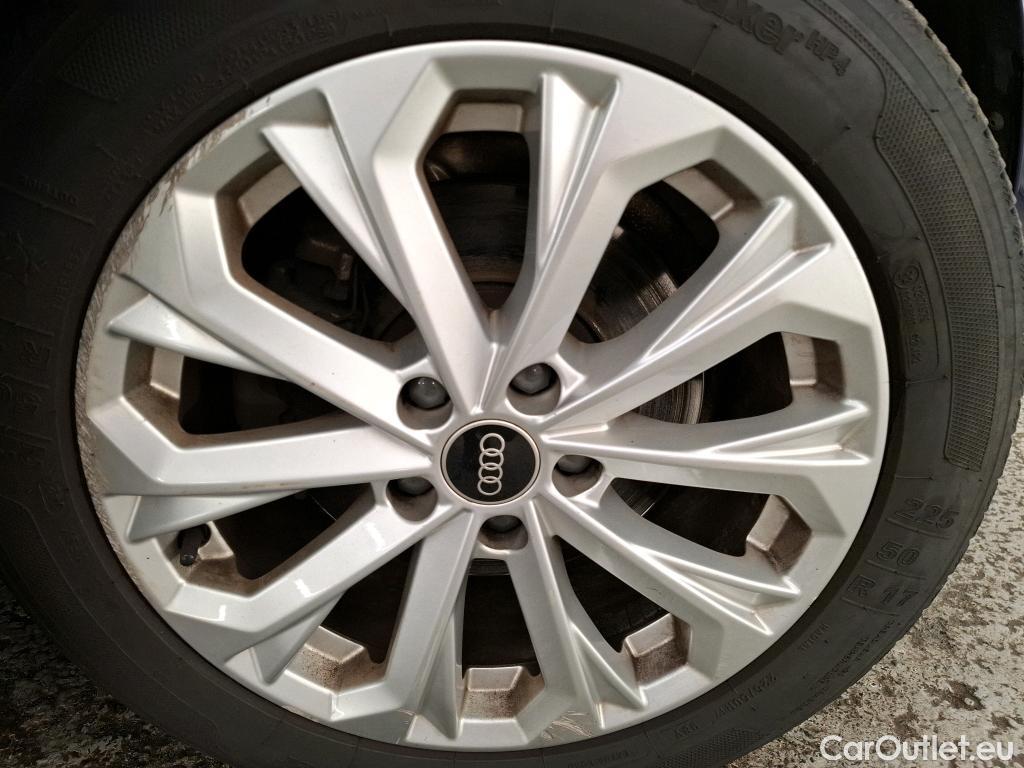  Audi  A4  Avant 30 TDI Business Line 2.0 TDI 135CV BVA7 E6d #6