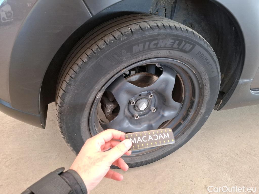  Citroen  C3  Shine Business 1.2 PureTech 110CV BVM6 E6d #22