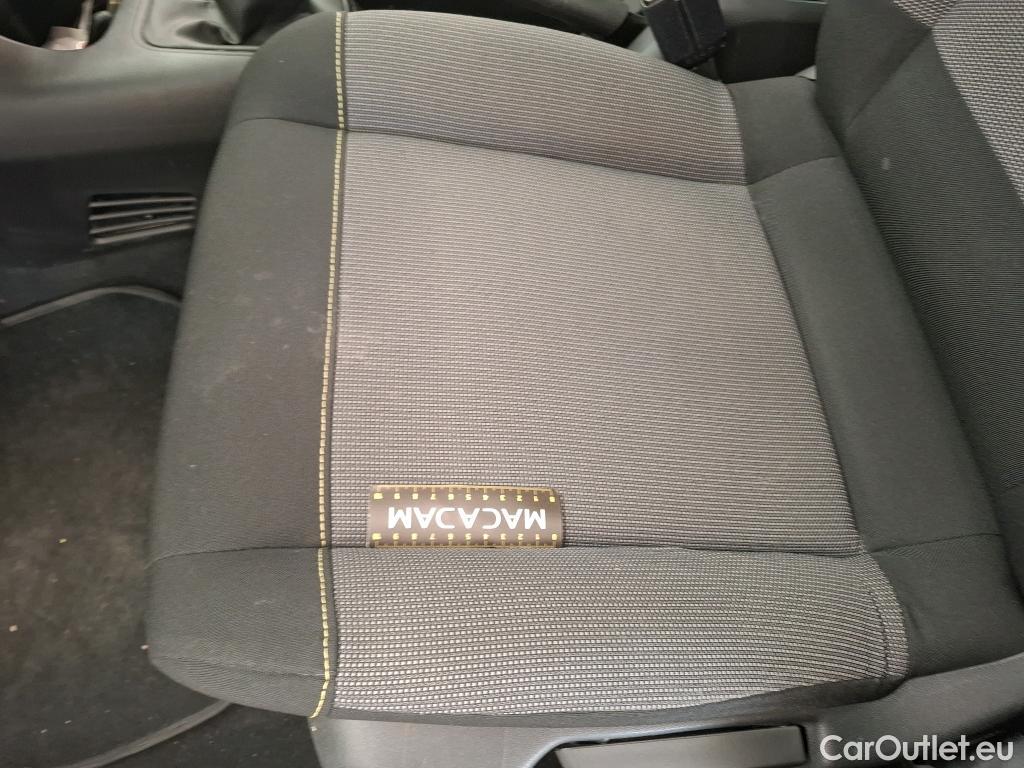  Citroen  C3  Feel 1.2 PureTech 70CV BVM5 E6 #10