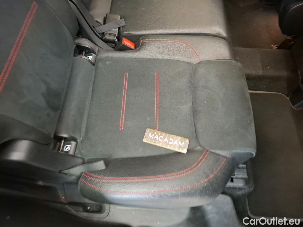  Mercedes  GLB MERCEDES-BENZ  / 2019 / 5P / SUV  200 d AMG Line #41