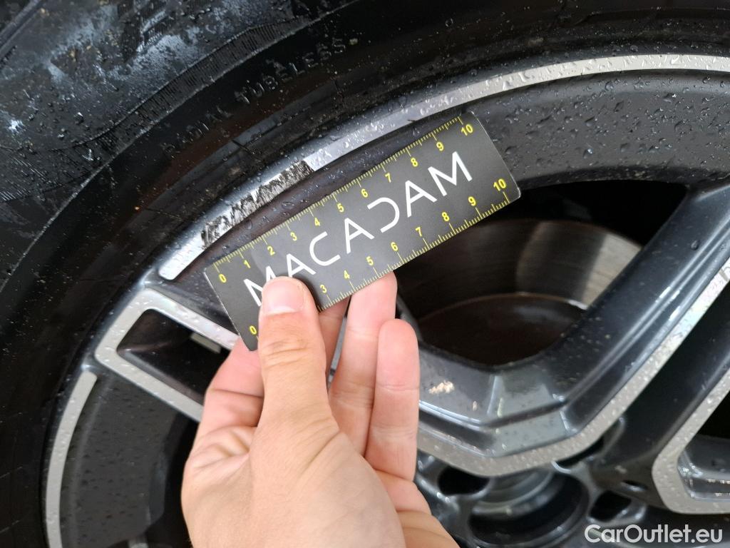  Mercedes  GLB MERCEDES-BENZ  / 2019 / 5P / SUV  200 d AMG Line #49