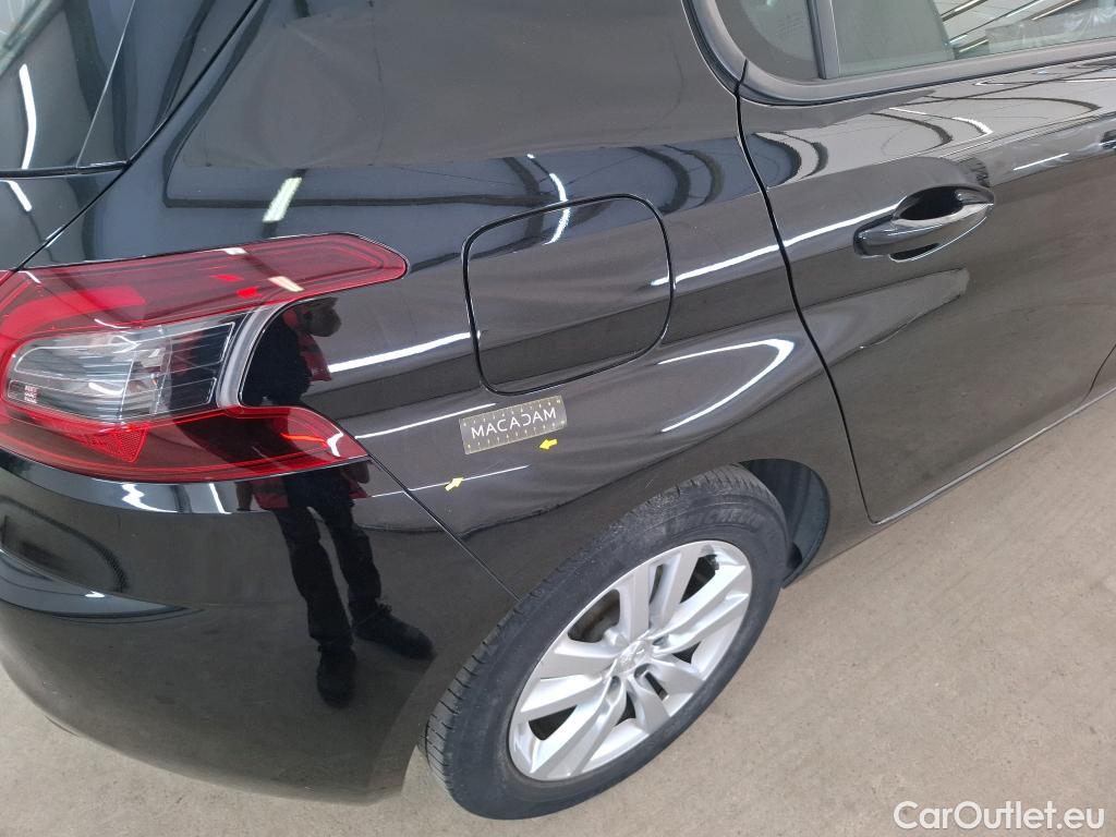  Peugeot  308 PEUGEOT  / 2017 / 5P / Berline BlueHDi 130 EAT8 S&S ACTIVE BUSINESS #56