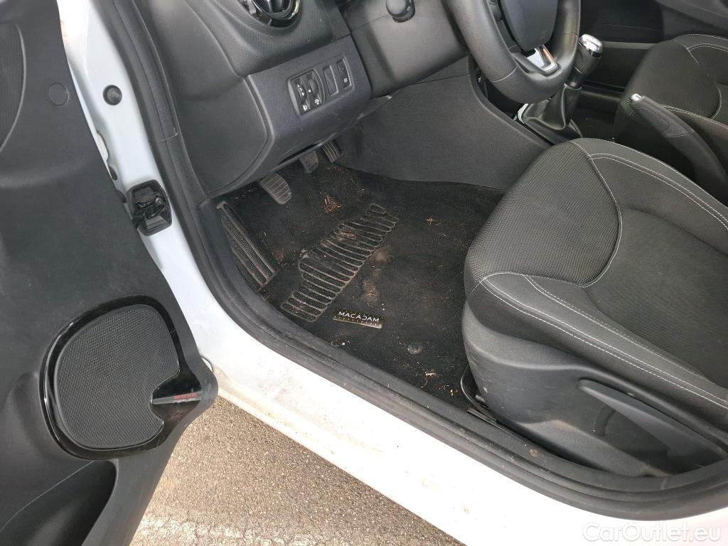  Renault  Clio  IV Air MediaNav 1.5 dCi 75CV BVM5 E6 #1