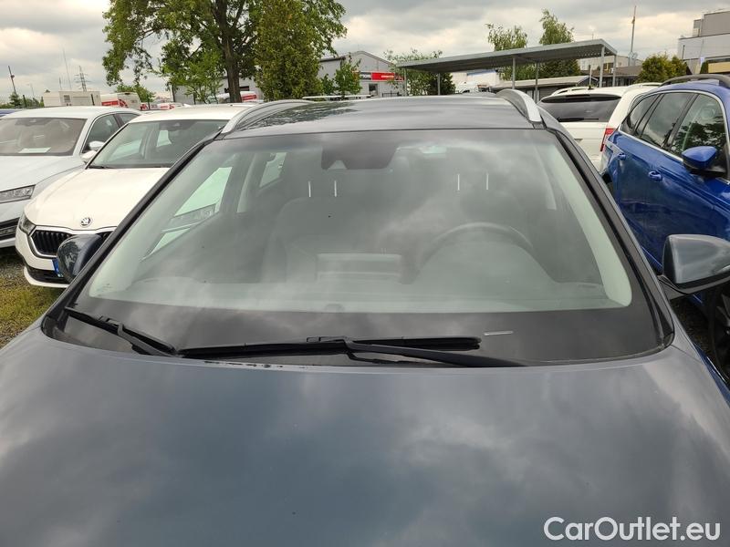  Hyundai  i30   cw (PD)(2017->)  kom.1.5T-GDI Smart AT 5d #1