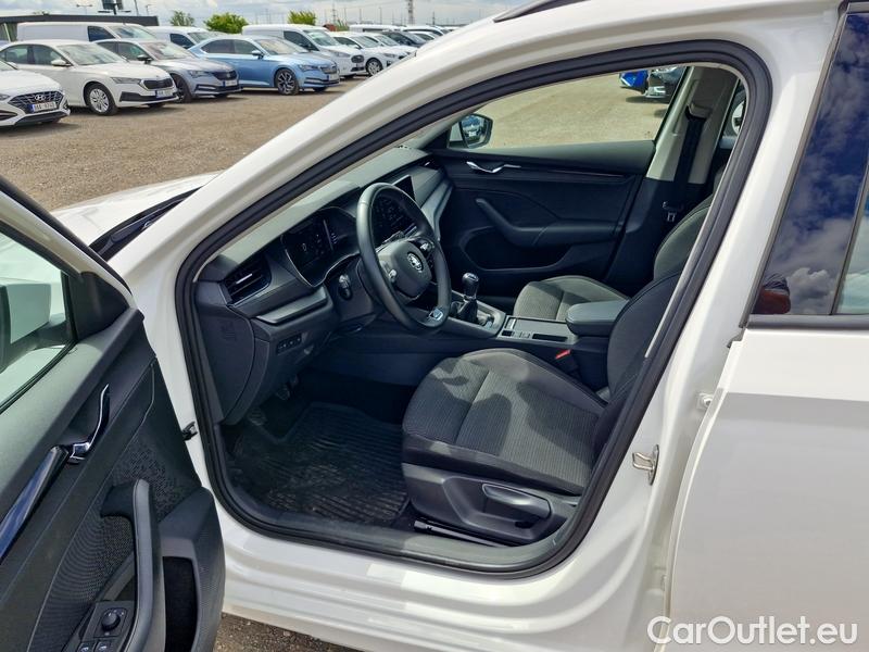  Skoda  Octavia  Combi (NX3)(2020) Oct.Combi 1.5TSI 110 Ambition #8