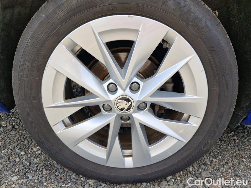  Skoda  Octavia  Combi (NX3)(2020) Oct.Com.1.4TSI 150 Style AT #9