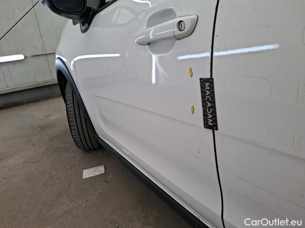  Citroen  C3  Société Feel 1.5 BlueHDI 100CV BVM6 E6dT #1