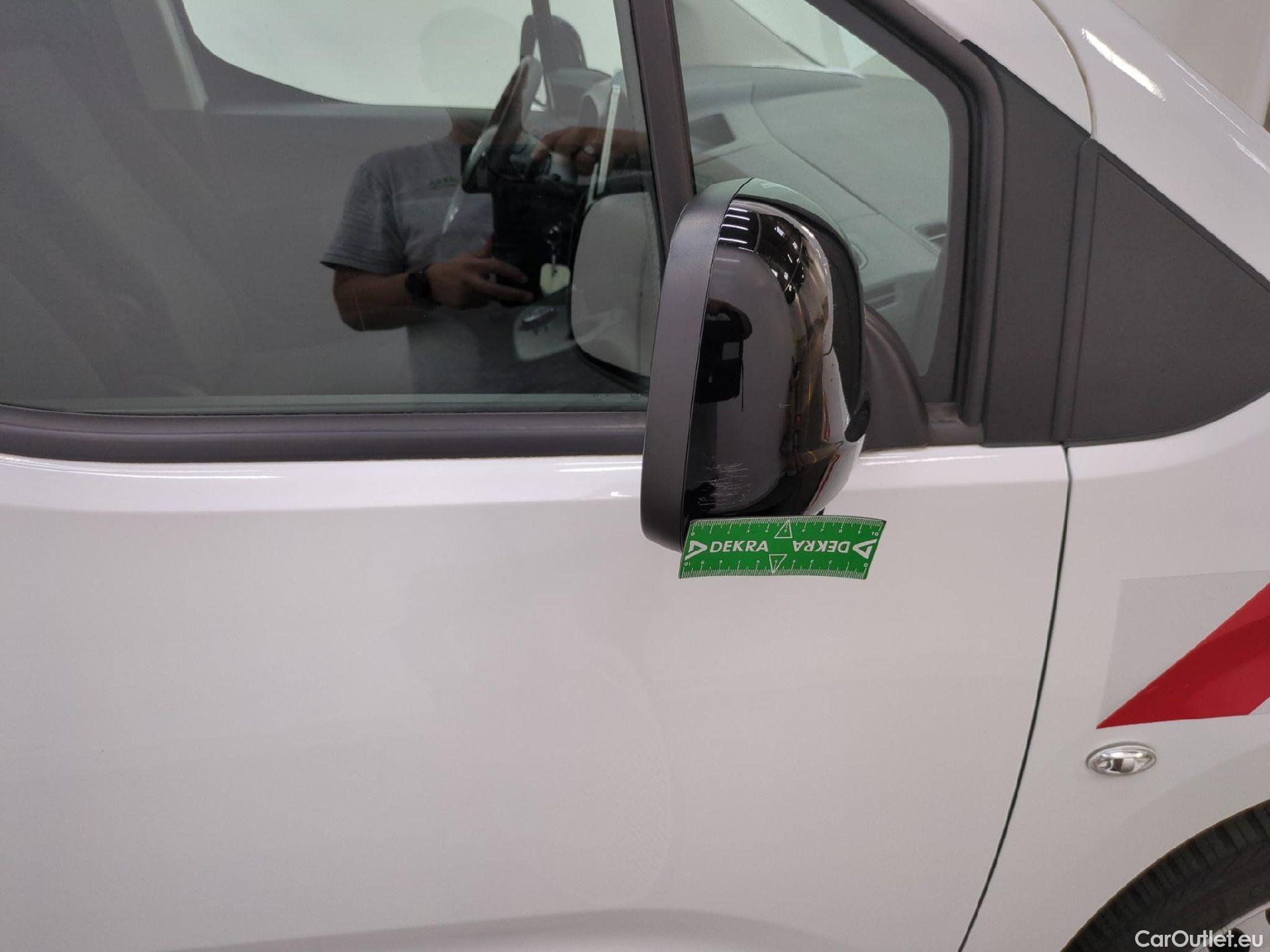  Citroen  Berlingo  Fourgon Club M 1000 1.2 PureTech 130CV BVA8 E6d #1