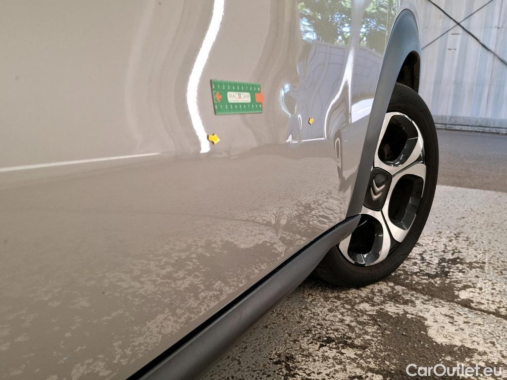  Citroen  C3 CITROEN  Aircross / 2017 / 5P / SUV PureTech 110 S&S EAT6 Shine #2