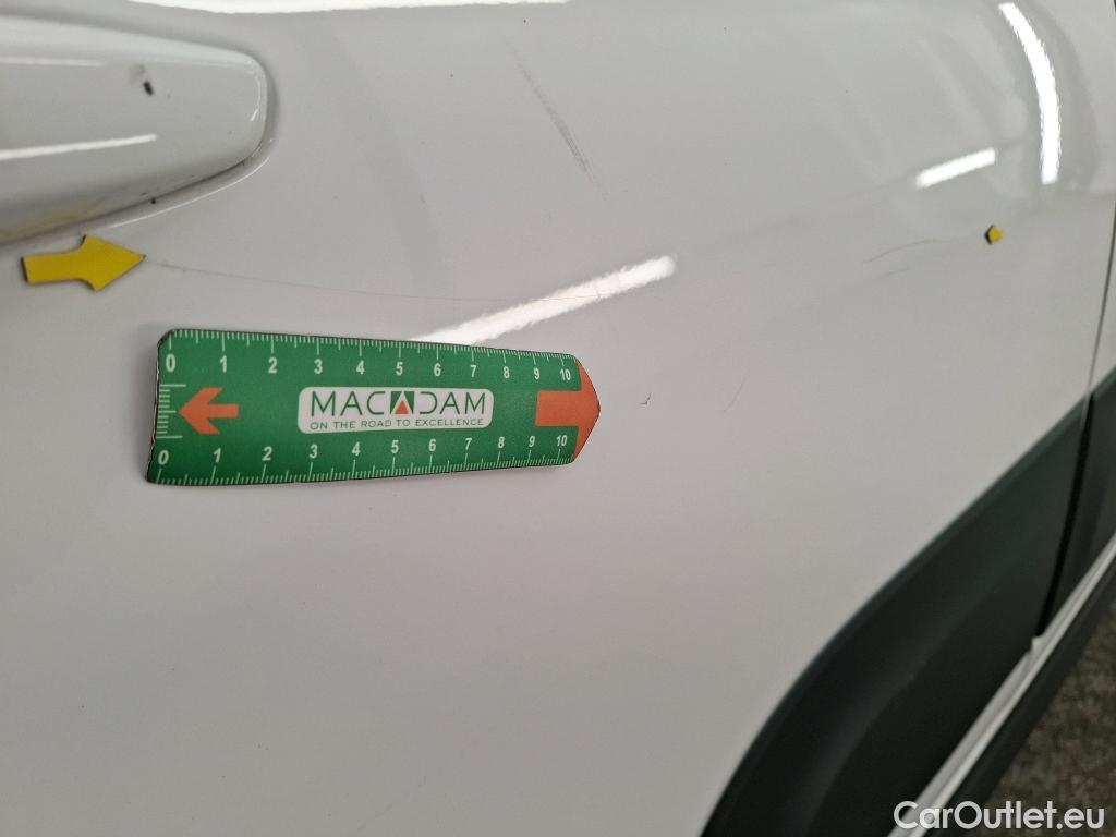  Citroen  C3  Shine Business 1.2 PureTech 110CV BVA6 E6d #4