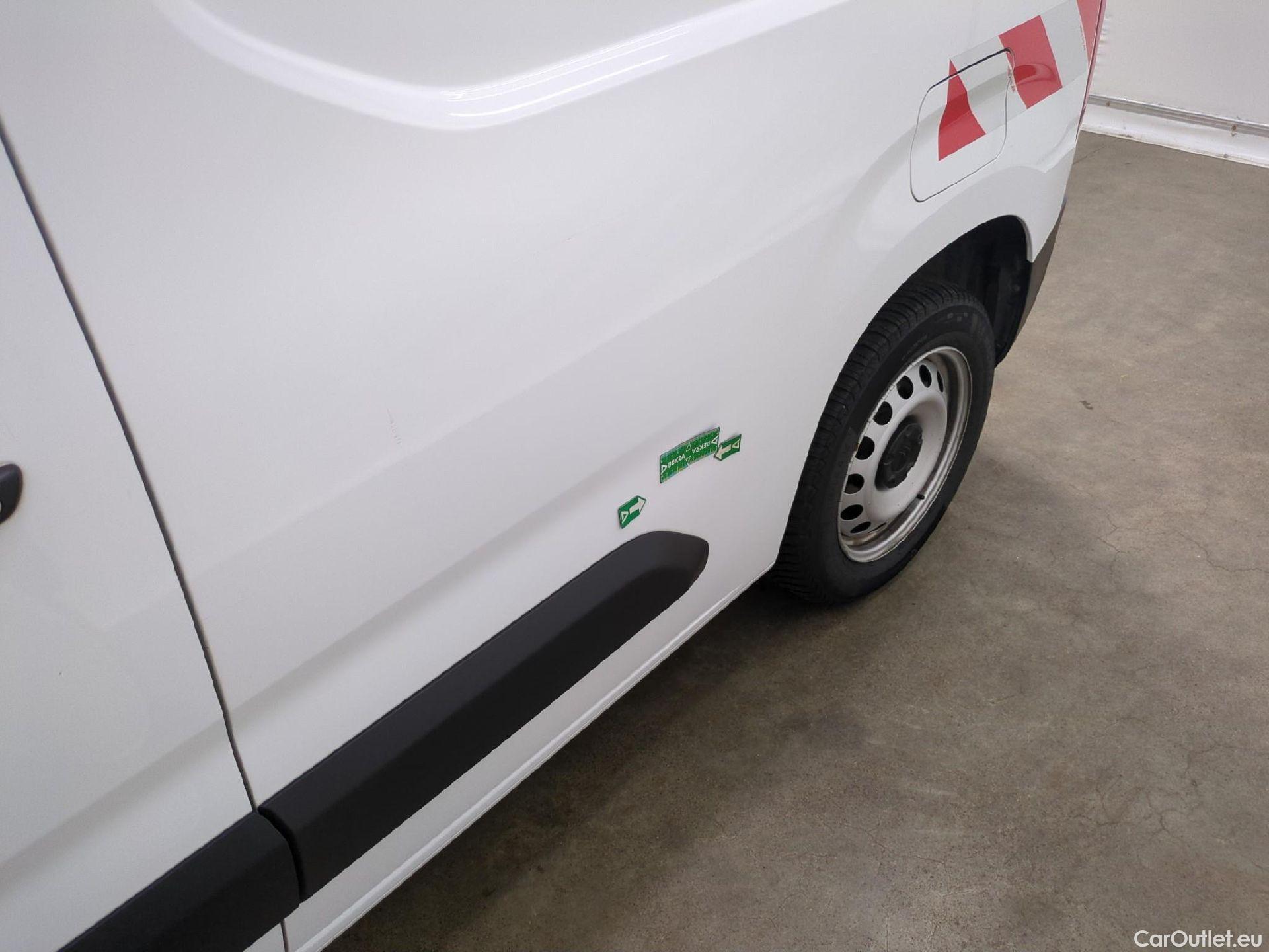  Citroen  Berlingo  Fourgon Club M 1000 1.2 PureTech 130CV BVA8 E6d #14