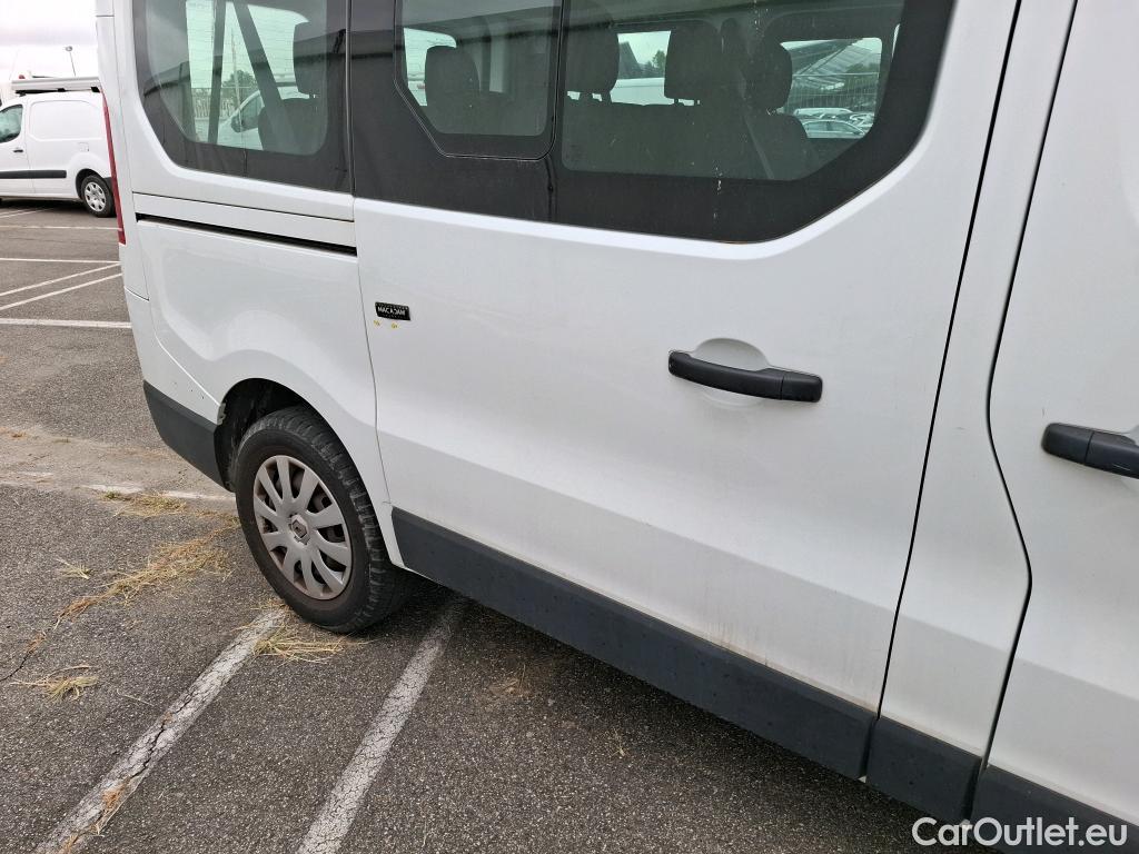  Renault  Trafic RENAULT  4p VCA Zen L1 Energy dCi 125 combi #28