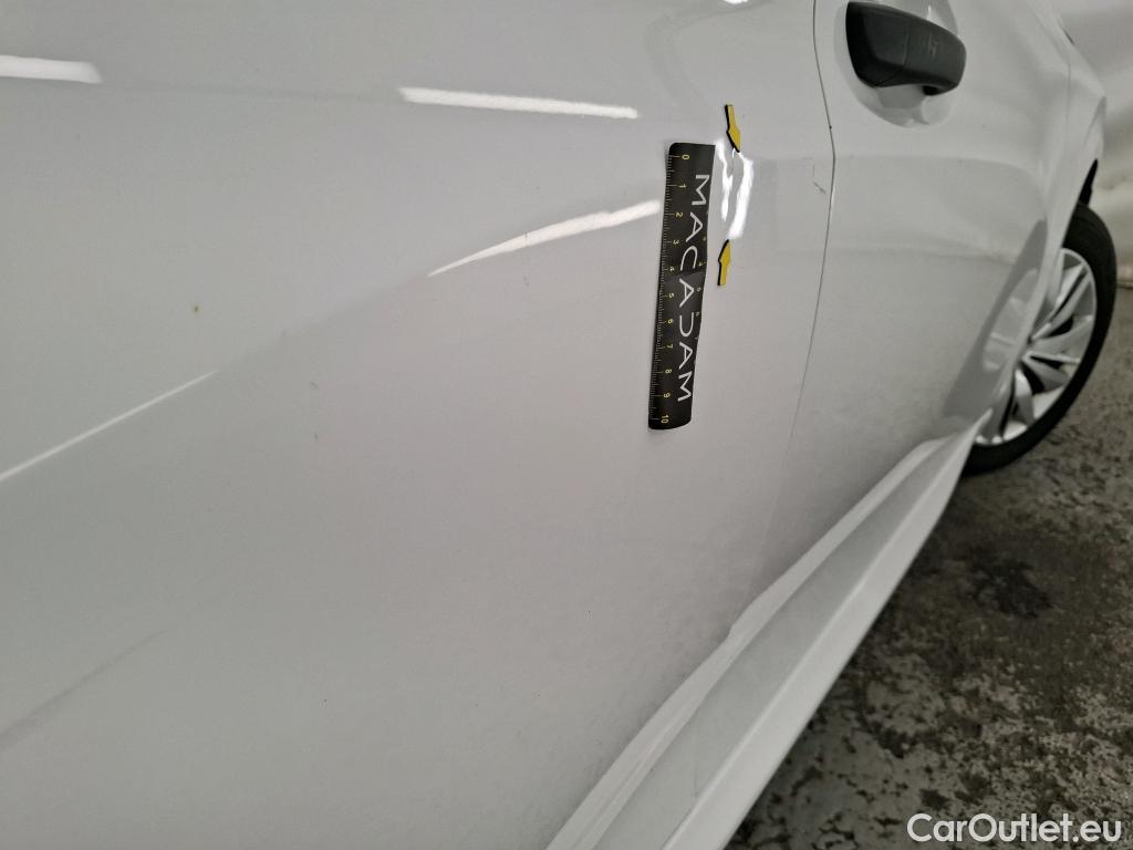  Peugeot  208 PEUGEOT  Affaire / 2019 / 5P / Berline / VU 1.5 BlueHDi 100 S&S Premium #19