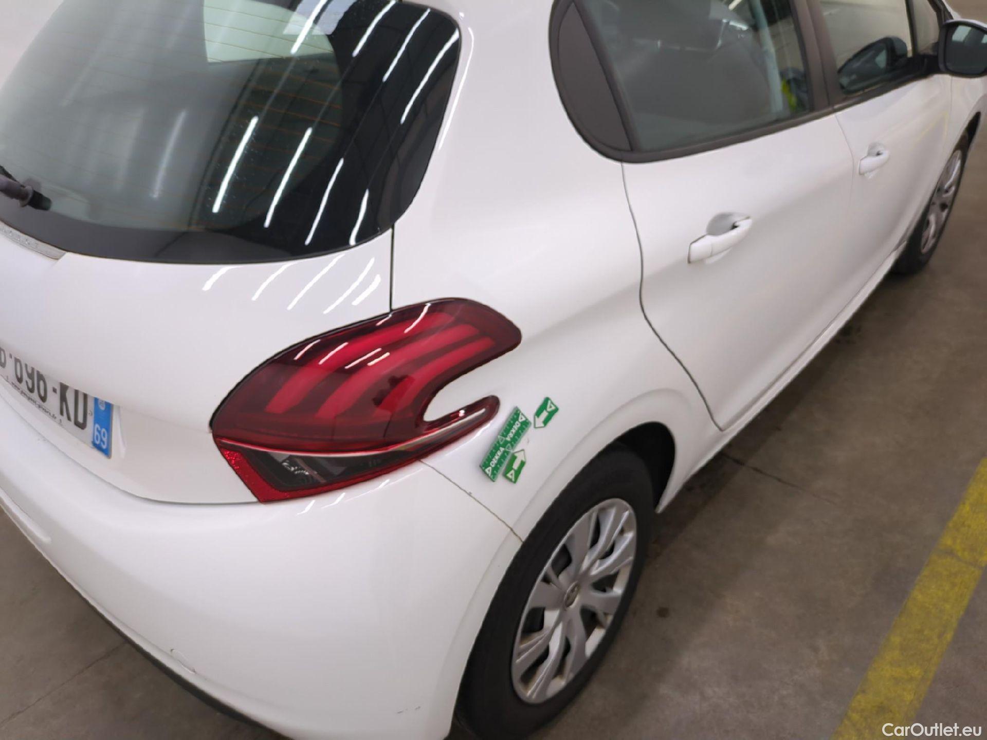  Peugeot  208  Affaire Premium Pack 1.5 HDi 100CV BVM6 E6dT #3