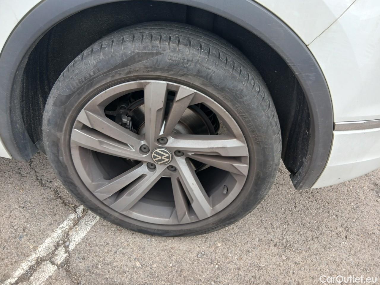  Volkswagen  Tiguan  R-Line 2.0 TDI 150CV AT7 E6d #8