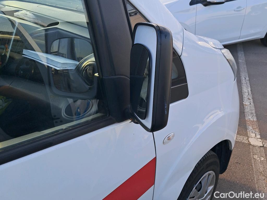  Nissan  NV200 NISSAN e- / 2009 / 4P / furgón Furgón 4p 40 kWh PROFESIONAL #5