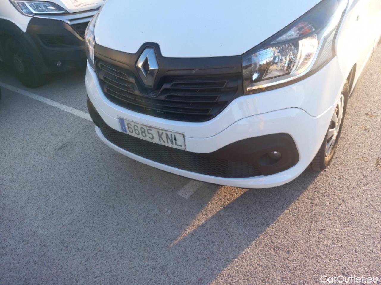  Renault  Trafic RENAULT  / 2014 / 5P / combi Passenger Largo En. dCi 92 kW(125 CV) E6 #15