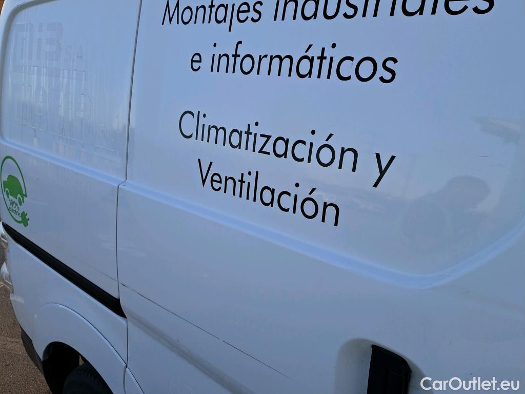  Nissan  NV200 NISSAN e- / 2009 / 4P / furgón Furgón 4p 40 kWh PROFESIONAL #21