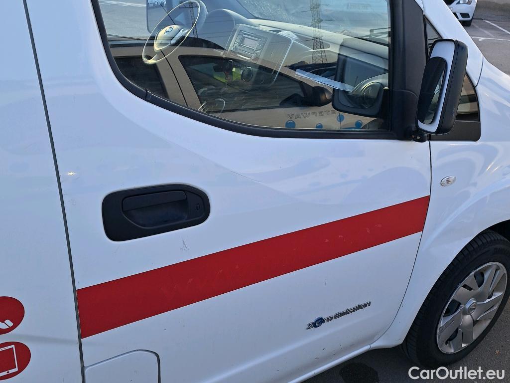  Nissan  NV200 NISSAN e- / 2009 / 4P / furgón Furgón 4p 40 kWh PROFESIONAL #29