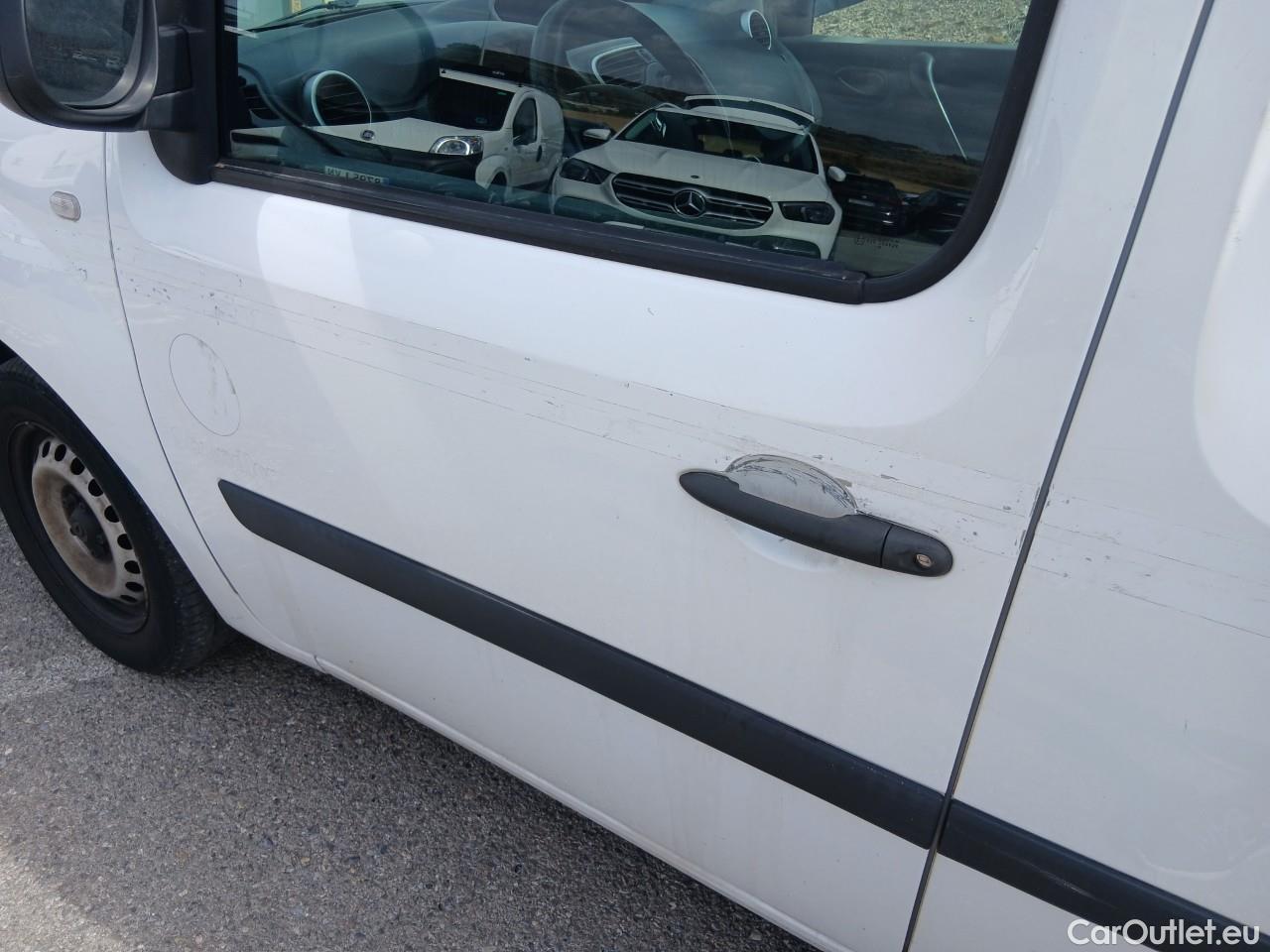  Renault  Kangoo  II Furgón Professional 1.5 dCi 90CV MT5 E6 #8