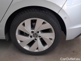  Volkswagen  Golf  VOLKSWAGEN / 2019 / 5P / BERLINA 2.0 TDI SCR STYLE DSG #19