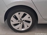  Volkswagen  Golf  VOLKSWAGEN / 2019 / 5P / BERLINA 2.0 TDI SCR STYLE DSG #18