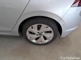  Volkswagen  Golf  VOLKSWAGEN / 2019 / 5P / BERLINA 2.0 TDI SCR STYLE DSG #59