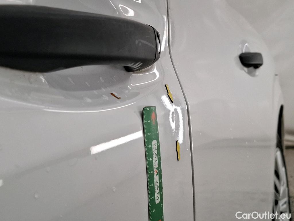  Peugeot  208  Premium 1.5 HDi 100CV BVM6 E6d #23