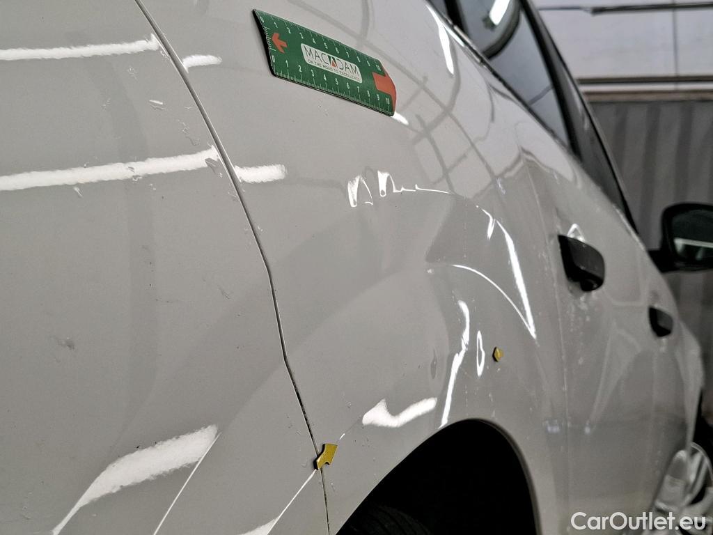  Peugeot  208  Premium 1.5 HDi 100CV BVM6 E6d #2