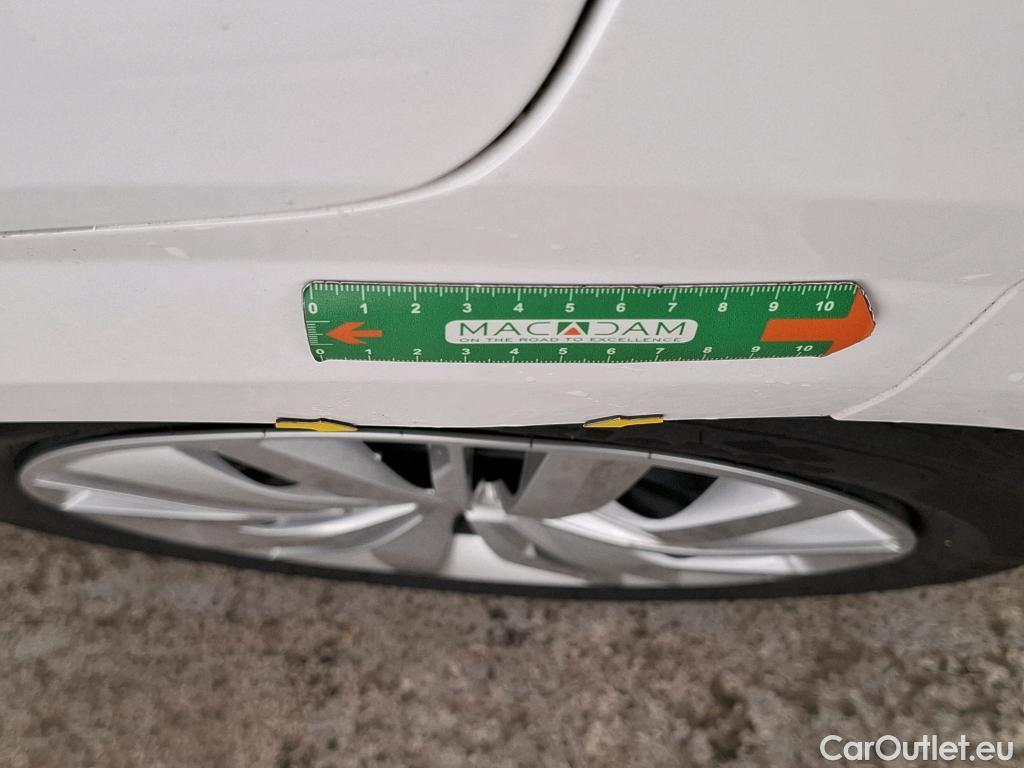  Peugeot  208  Premium 1.5 HDi 100CV BVM6 E6d #8