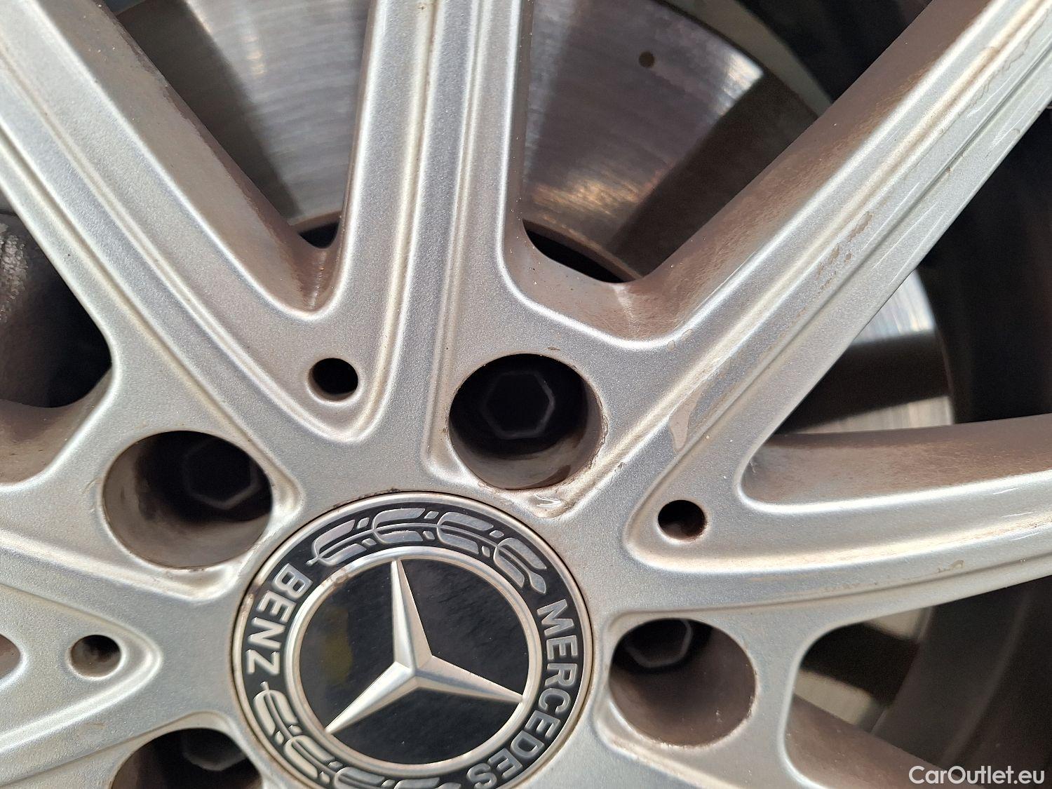  Mercedes  GLB Mercedes,  '19, Mercedes-Benz   180 d 5d #4