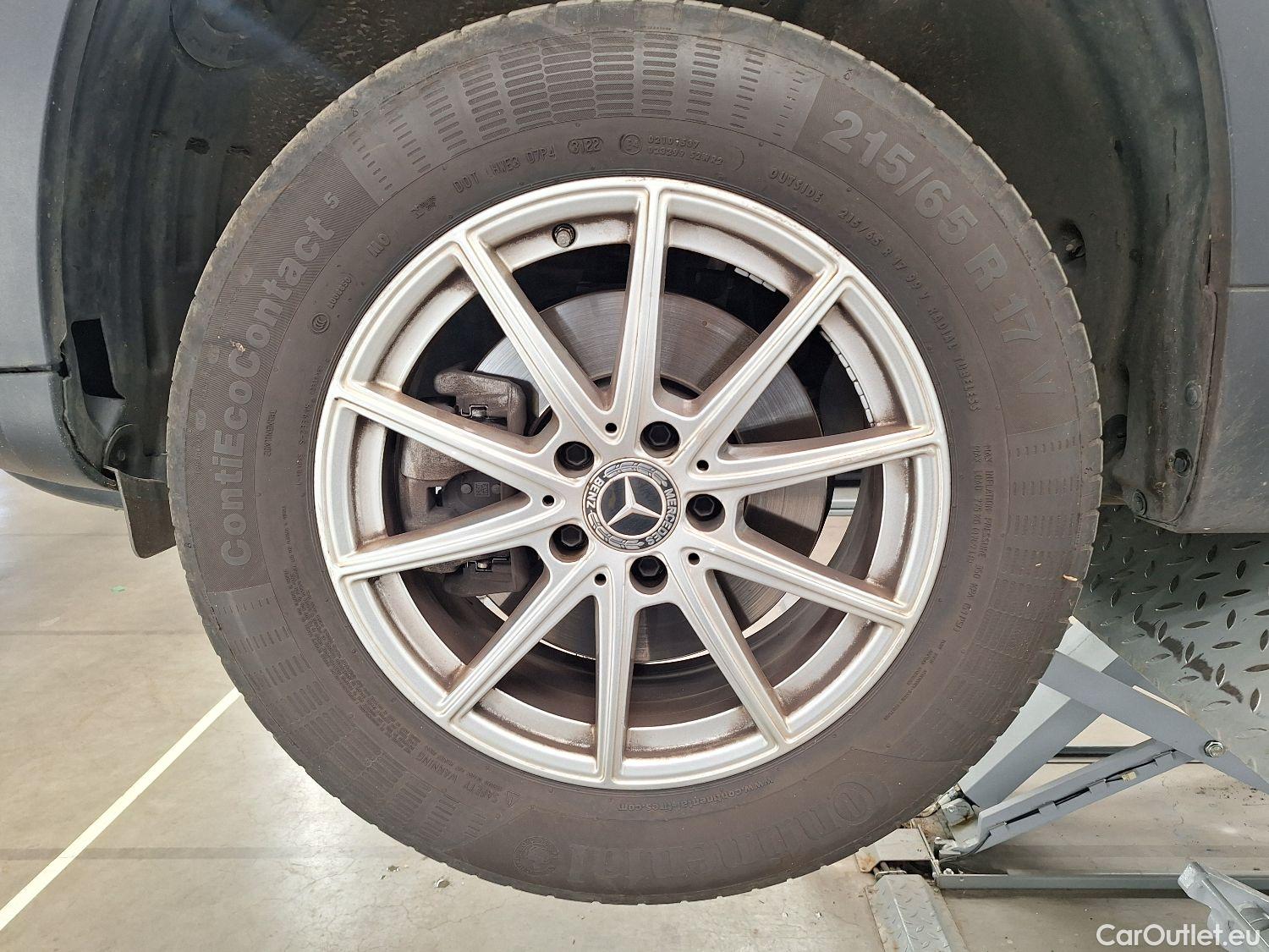 Mercedes  GLB Mercedes,  '19, Mercedes-Benz   180 d 5d #3