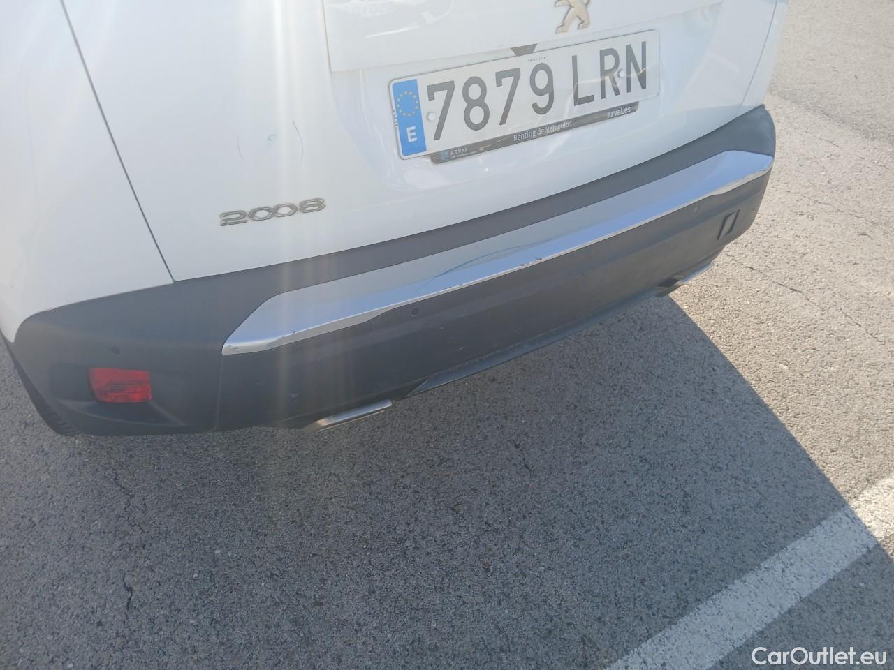  Peugeot  2008  Allure Pack 1.2 PureTech 130CV AT8 E6d #26