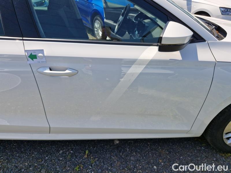  Skoda  Octavia  Combi (NX3)(2020) Oct.Com. 2.0TDI 85 Ambition AT #14