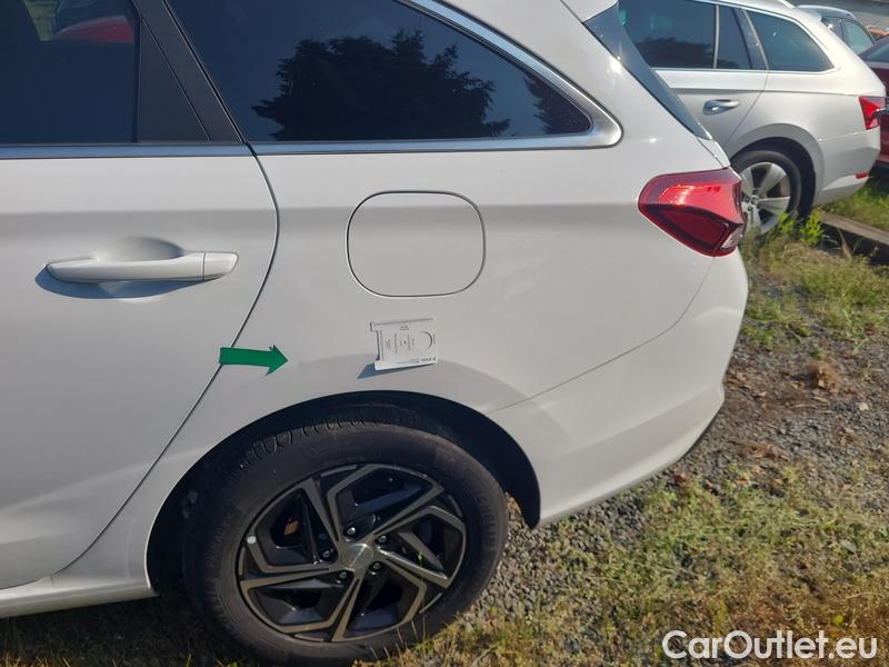  Hyundai  i30   cw (PD)(2017->)  kom.1.5T-GDI Smart 5d #4