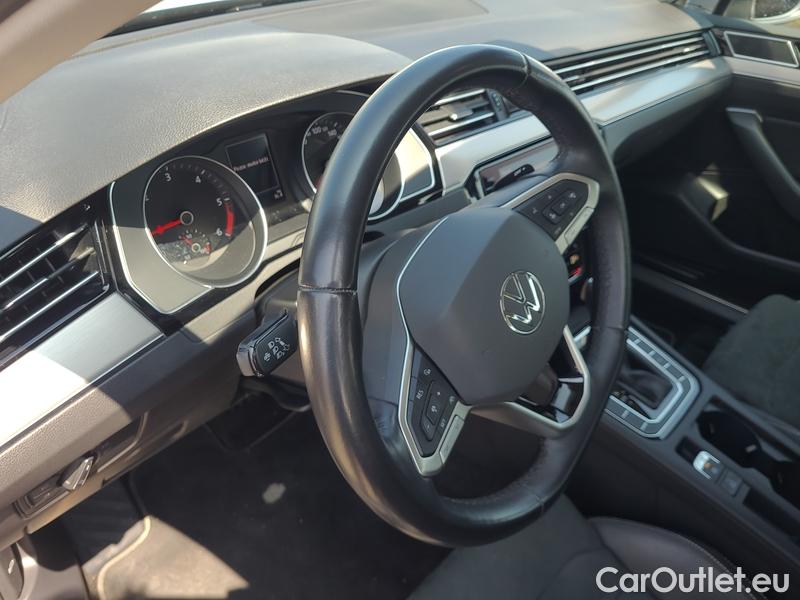  Volkswagen  Passat  Variant (CB5) (2019) Pas.Var.2.0TDI 110 Elegance AT #8