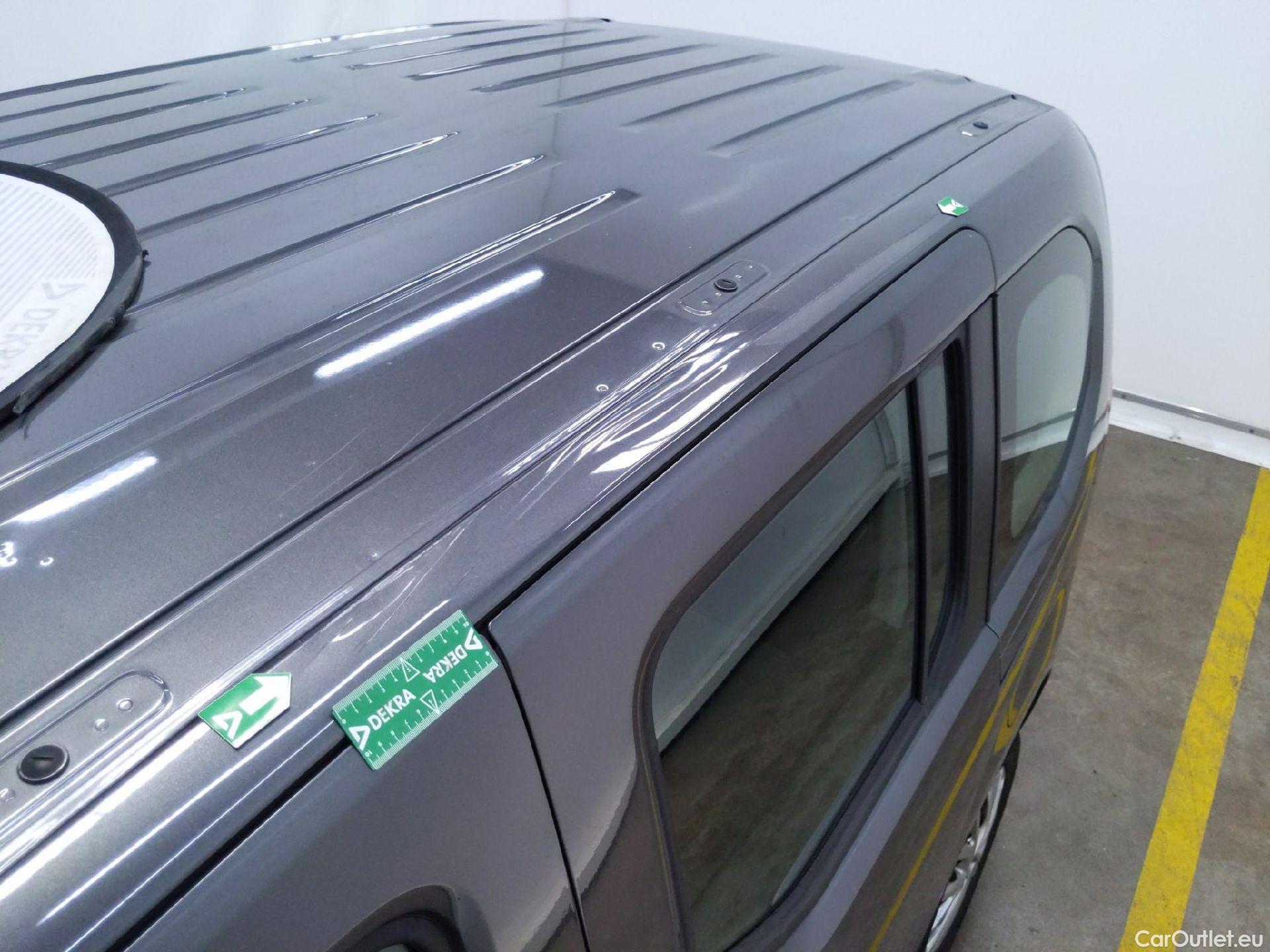  Citroen  Berlingo  Feel M 1.2 PureTech 130CV BVA8 7 Sieges E6d #8