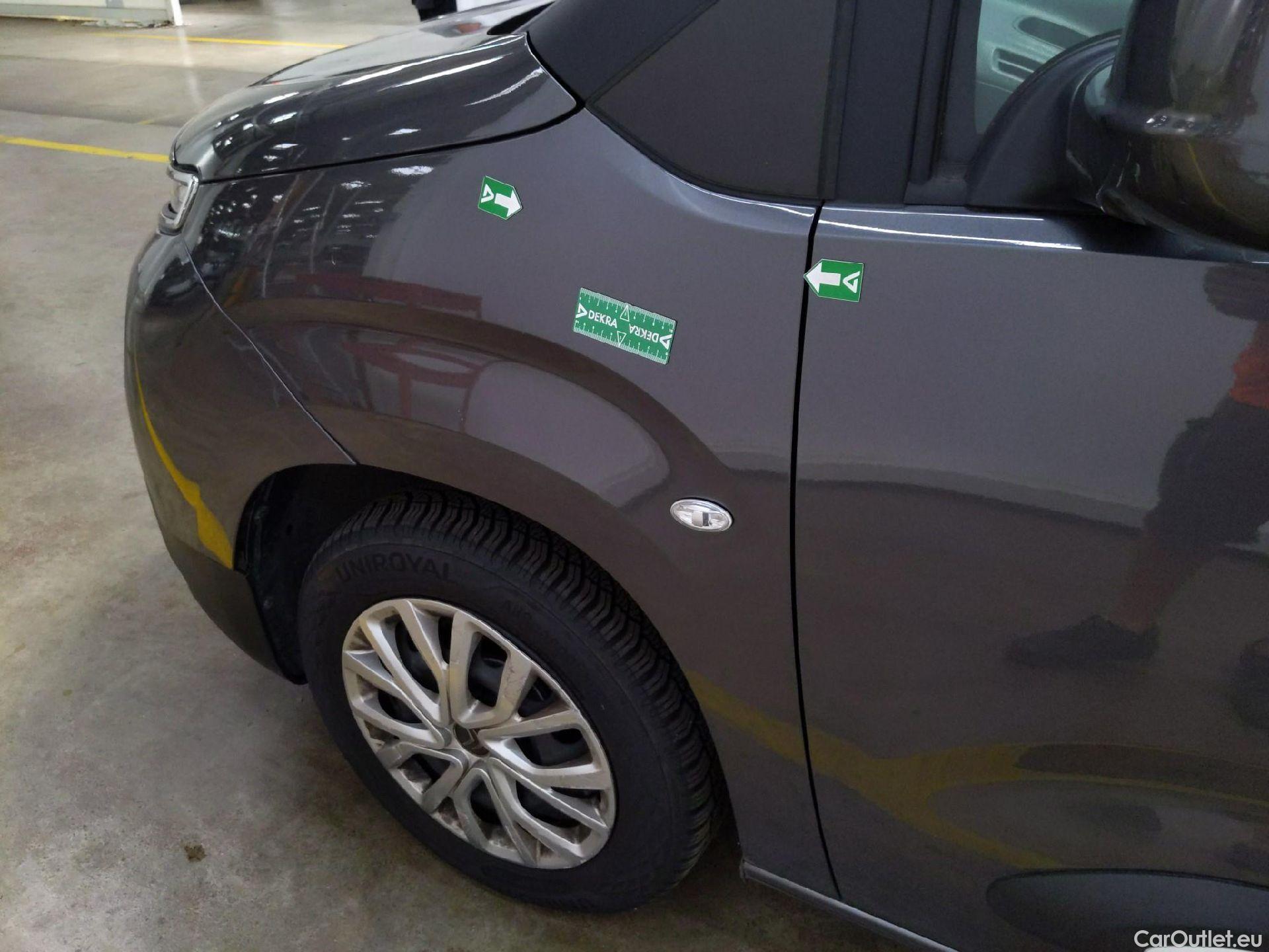  Citroen  Berlingo  Feel M 1.2 PureTech 130CV BVA8 7 Sieges E6d #29