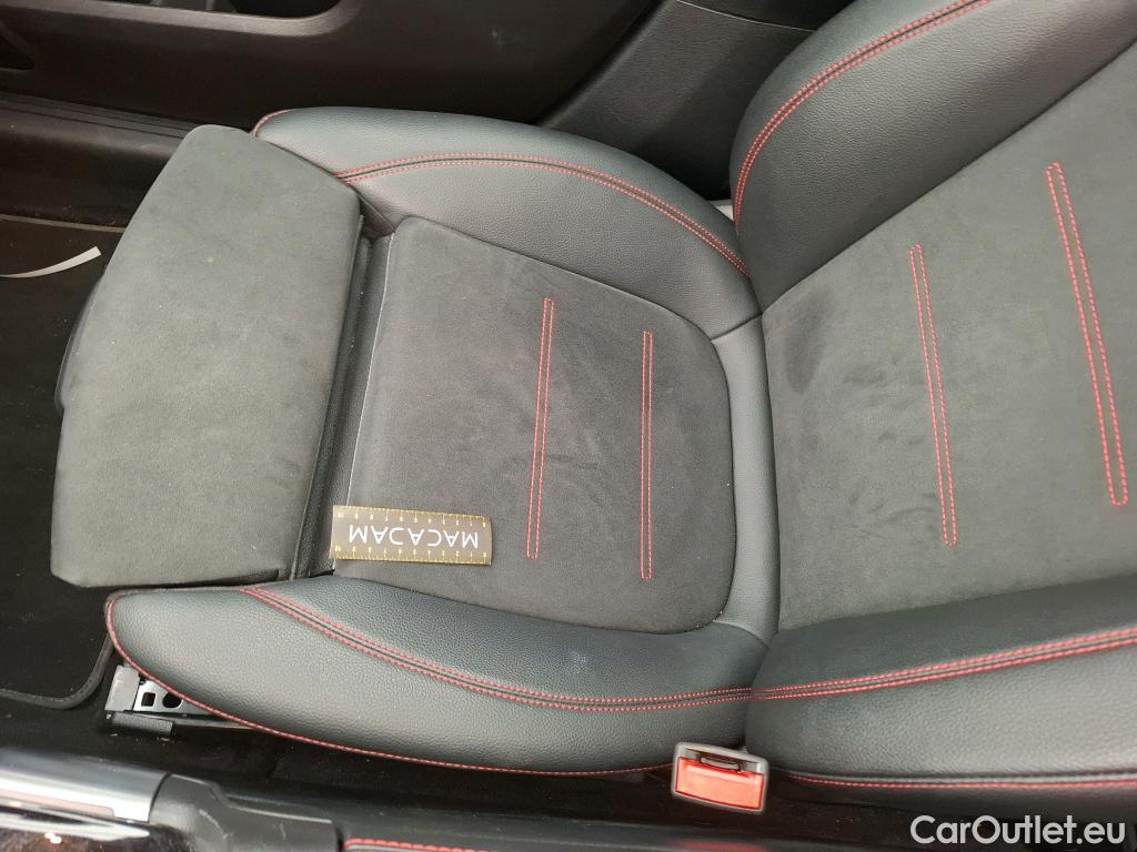  Mercedes  GLB MERCEDES-BENZ  / 2019 / 5P / SUV  200 d AMG Line #34