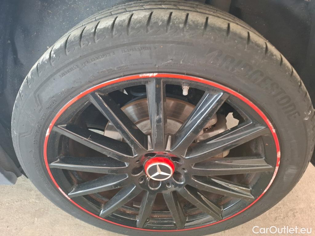  Mercedes  GLA MERCEDES-BENZ  / 2020 / 5P / SUV 1.3  250 e AMG LINE DCT #4